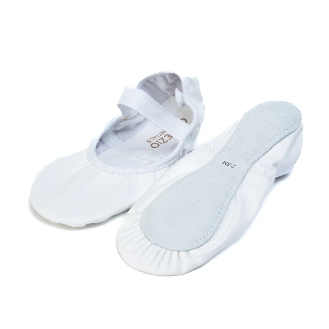 Capezio Luna, usnjeni copati za začetnike Capezio Luna, usnjeni copati za začetnike